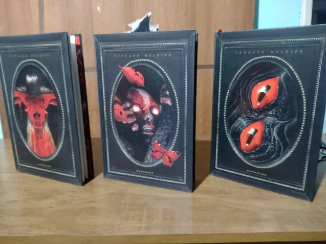 Condado Maldito Volumes 1, 3 e 5 - Darkside Quadrinhos