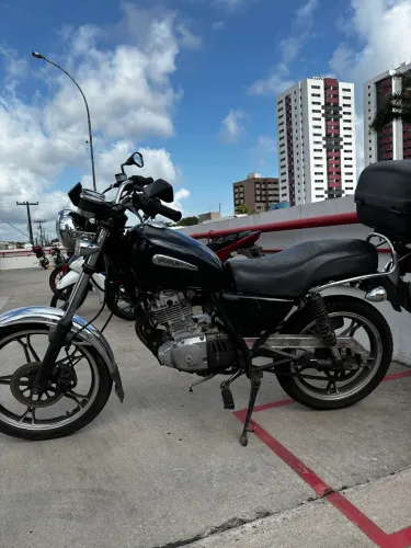 Suzuki Intruder 125