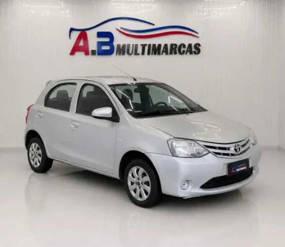Toyota Etios X 1.3 Flex 16V 5P Mec. 2015