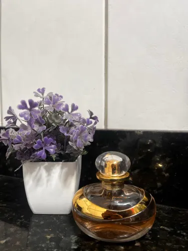 Perfume lily