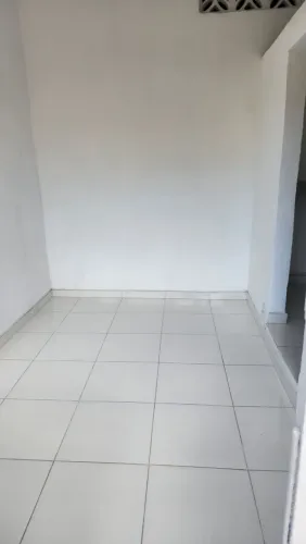 KITINET IAPI - RUA DA 37ª CIPM - 12M²