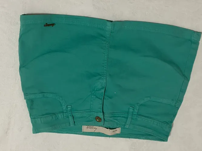 Mini saia azul esverdeada - Hering - pouquíssimo uso