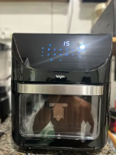 Airfryer tipo forno 12l elgin, menos de 1 mês de comprada e usada 3 vezes.
