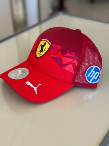 Boné Scuderia Ferrari Puma Ed Limitada Las Vegas Race Cap loja Formula 1