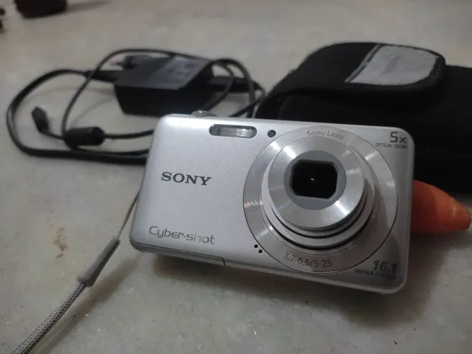 UNICA CHANCE Câmera Sony cyber-shot