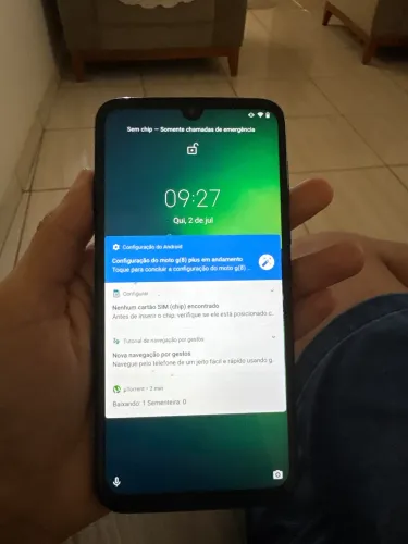 Moto G 8