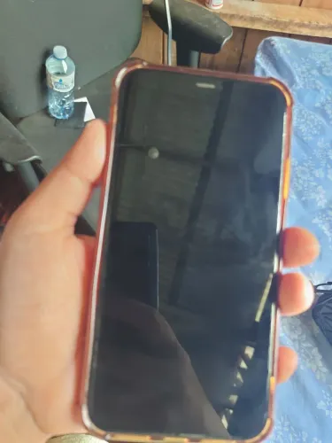Iphone 11 danificado