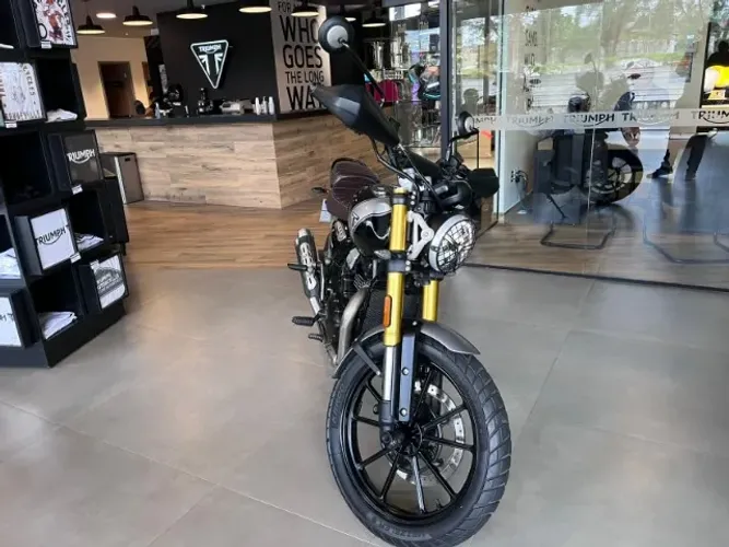 TRIUMPH SCRAMBLER 400X 24/25 SEMINOVA 11.709KM