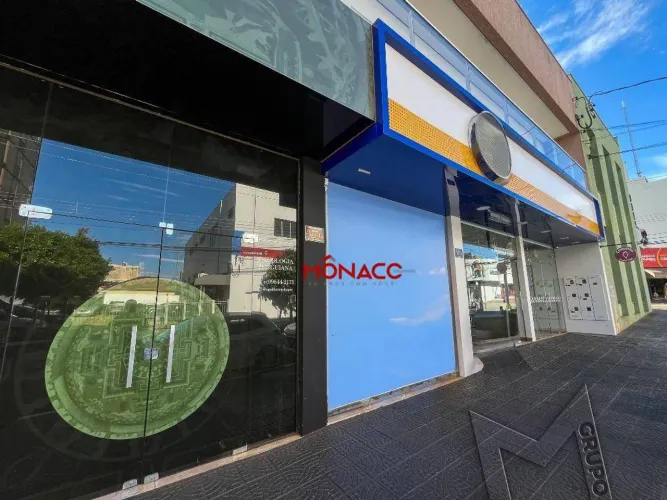 Imóvel comercial com apartamento residencial no centro de Rolândia com excelente localizaç