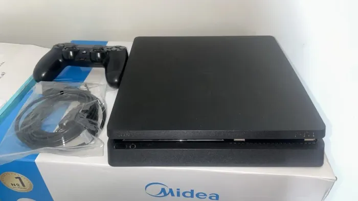 VENDO PS4 SLIM