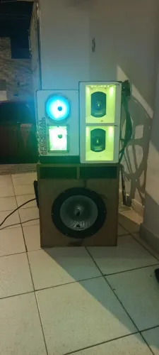 Som interno Caixa Trio