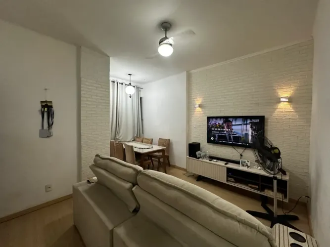 Lindo apartamento de 2 quartos, a venda com 62m2 por R$ 200.000,00 - Higienópolis- RJ