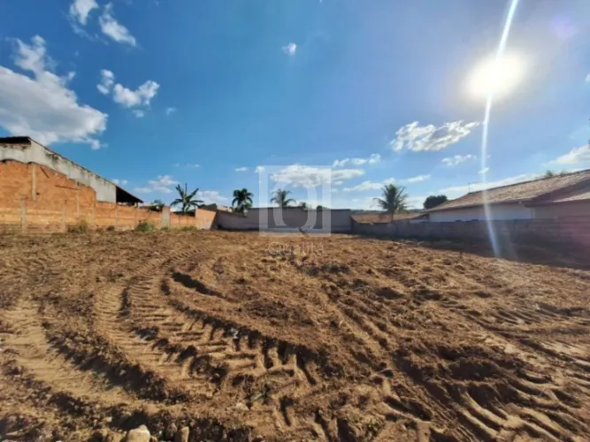 Terreno à venda no Condomínio Terras De São Francisco em Salto de Pirapora, SP