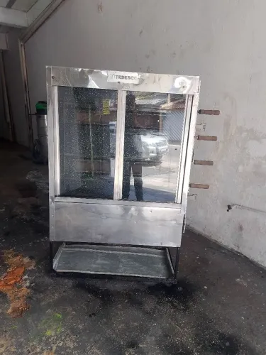 MÁQUINA DE ASSAR FRANGO E CARNE 