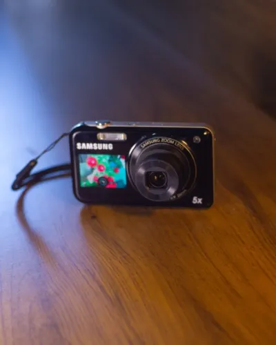 Câmera SAMSUNG PL120 Tela de Selfie