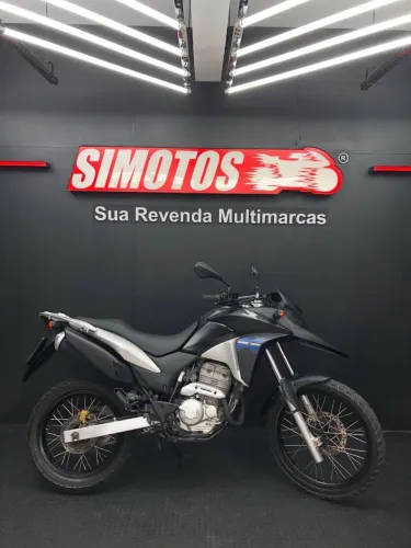 H XRE 300 PRETA 2015/2015