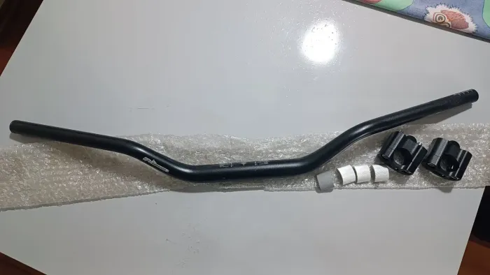 Guidão esportivo Naked + Adaptador R$ 150,00