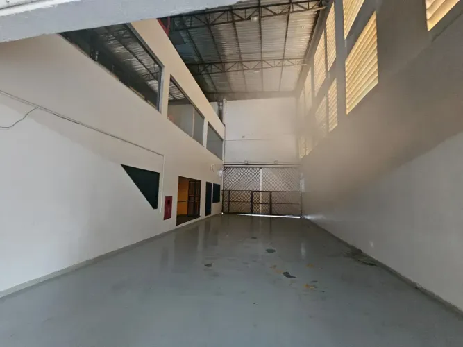 Ponto Comercial disponível para LOCAÇÃO na Av Tefé em Cachoeirinha - Manaus - AM