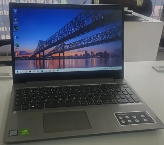Notebook Lenovo i5, 8GB, 256GB SSD, 15,6"