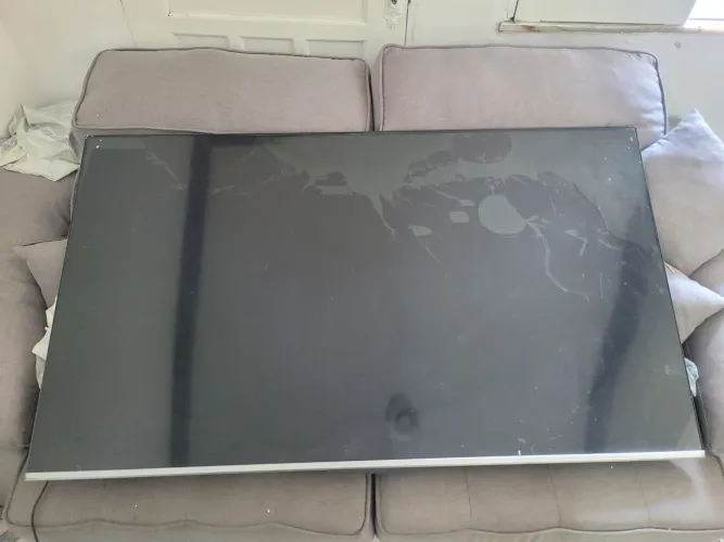 Tv TCL 65' QUEBRADA para retirada de peças apenas