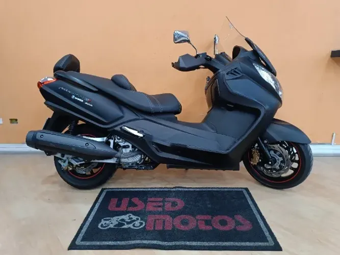 DAFRA MAXSYM 400 I 2024 PRETA