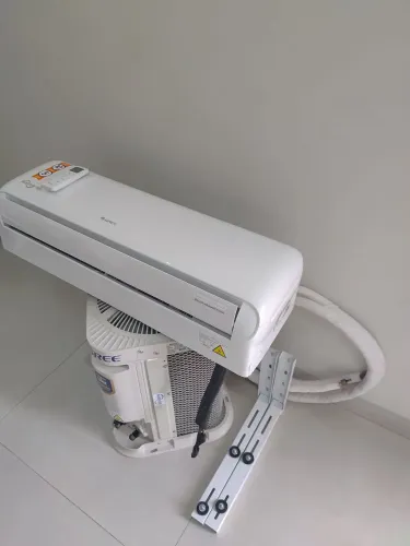 Ar condicionado GREE 12000BTUS INVERTER..QUENTE e FRIO..WI-FI 