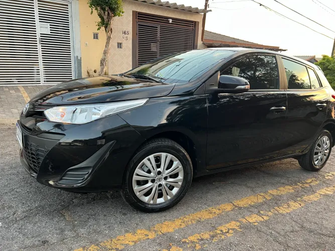 Toyota Yaris Live 1.3 Flex 16V 5P AUT 2022