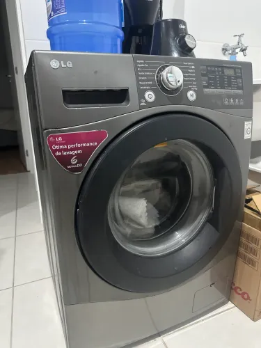 Lava e seca LG