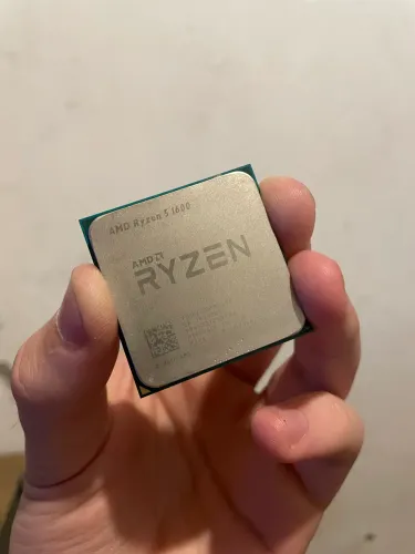 Ryzen 5 1600 c/caixa e cooler box original