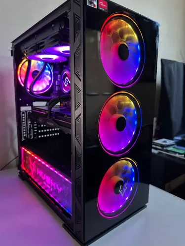 CPU Gamer (Roda Tudo) Ryzen 7 5700X / 16GB / RX 7600 Challenger Pro / SSD