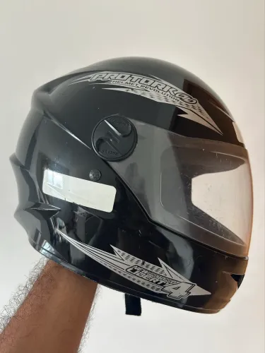 Capacete new liberty 4 + capa de chuva G com velcro e elástico