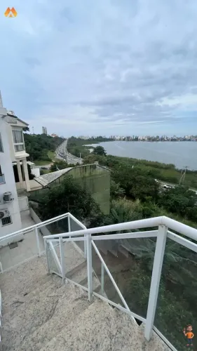 SÃO MARCOS - Espetacular casa à venda c/ vista para Lagoa, suítes, hidromassagem e closet!