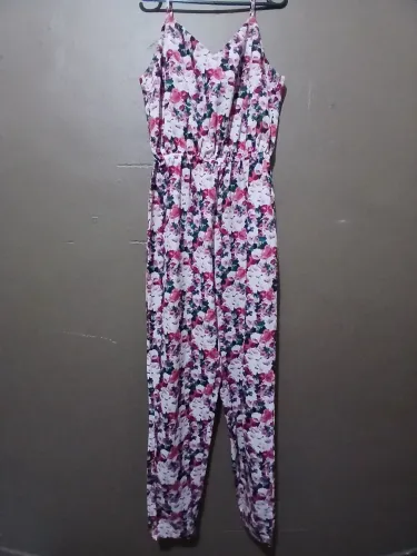 Macacão Forever 21