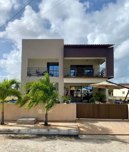 Casa com 7 dormitórios à venda por R$ 950.000,00 - Camaçari - Lucena/PB