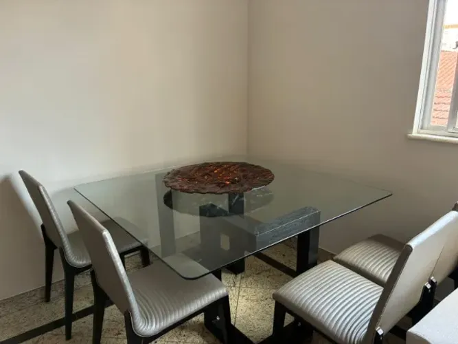 Mesa de Jantar com 4 Cadeiras - Maria Alice Decorações