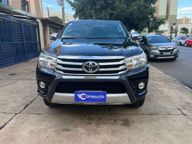 Toyota Hilux CD SRV 4X4 2.8 TDI Diesel Aut. 2017