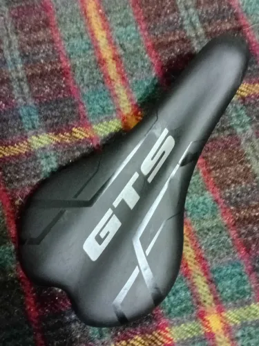 Banco GTS com castanha para bikes zerado