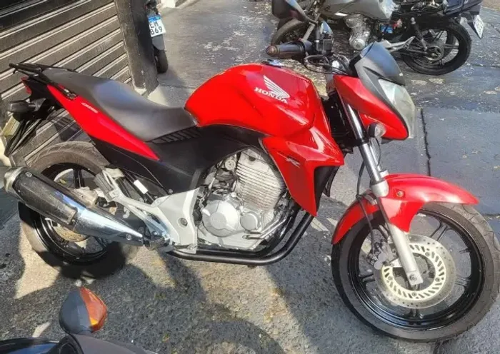 CB 300 /2014