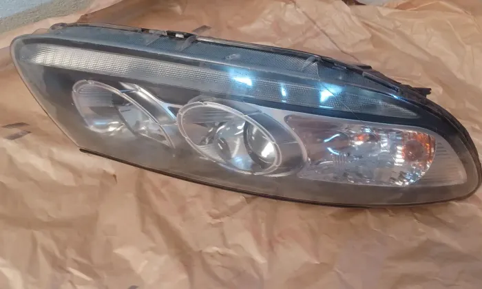 Farol dianteiro direito  Original Hyunday Santa fé  2007 a 2012