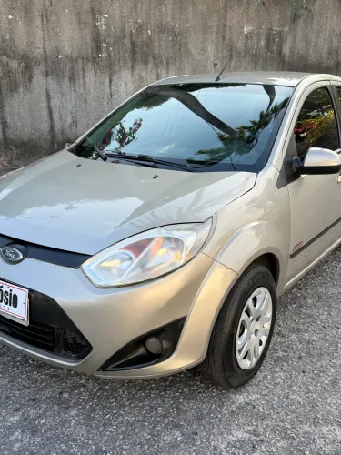 Ford Fiesta Sedan 1.0 8V Flex 4P 2011