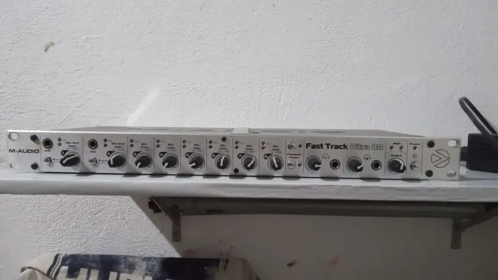 Placa de áudio M-AUDIO 8 saídas 