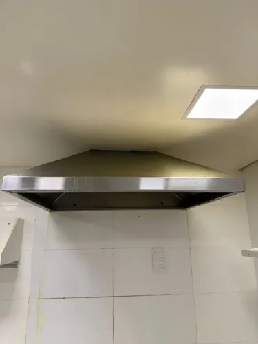 Coifa industrial em aço inox para uso profissional