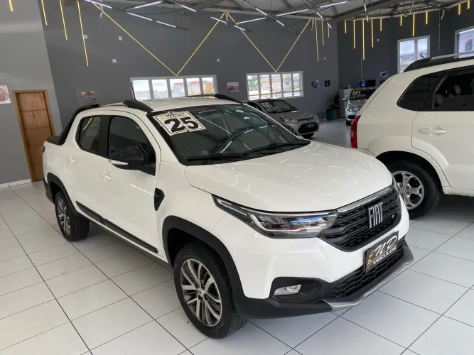 Fiat Strada Volcano 1.3 Flex 8V CD 2025