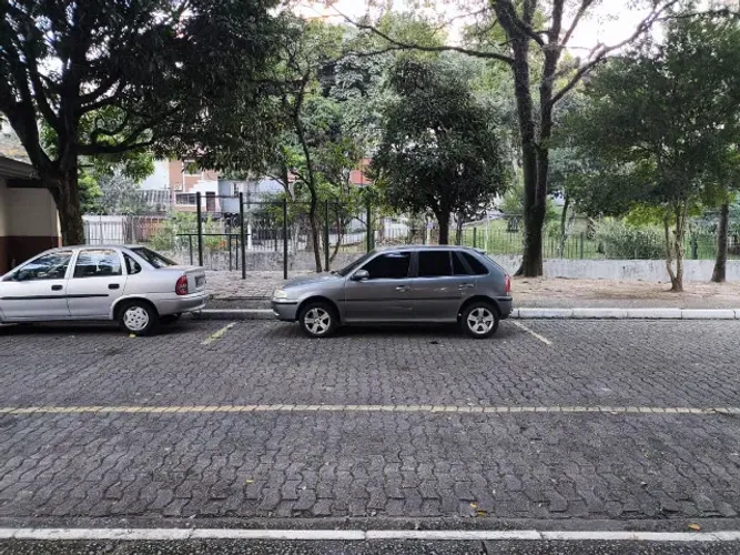 Volkswagen Gol Geração III Power 1.0 MI 16V Gasolina Mec. 4P 2002