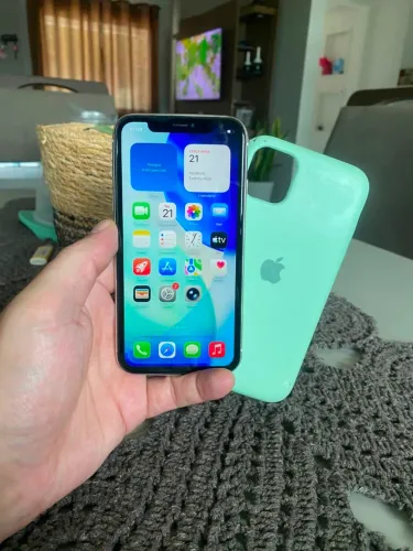 iPhone 11 128gb perfeito estado!