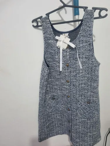 Vestido jardineira Infantil