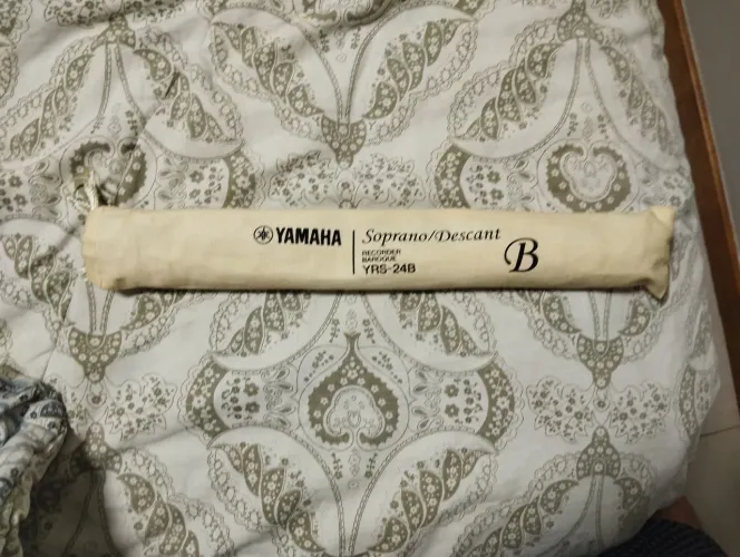 Flauta soprano Yamaha YRS 24B
