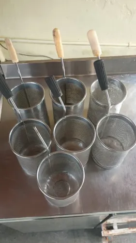 Cesto Escorredor Inox Perfurado Para Cozedor de massas e macarrão.