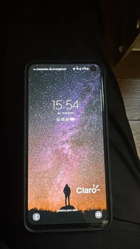 Samsung S10e (Tela quebrada - Funcionando perfeitamente)