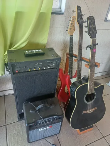 Guitarra, baixo e violao